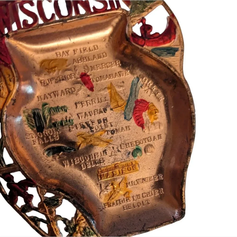 Vintage Wisconsin souvenir metal trinket dish‎